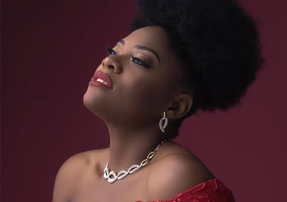 Sandrine Nnanga : la nouvelle icône de la musique Camerounaise