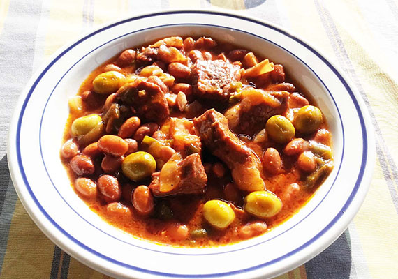 Ragoût de pommes haricot – viande