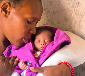« Une maman infectée par le VIH peut donner naissance à un enfant sain »