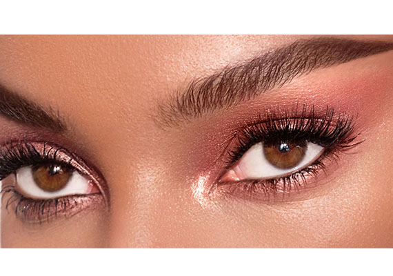 Comment attirer l’attention sur nos yeux lorsqu’on porte un masque ?