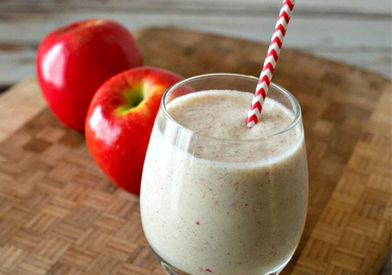 How to make apple smoothie?